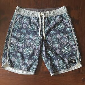 Quicksilver Men's Board Shorts Size 32 Blue & Gray